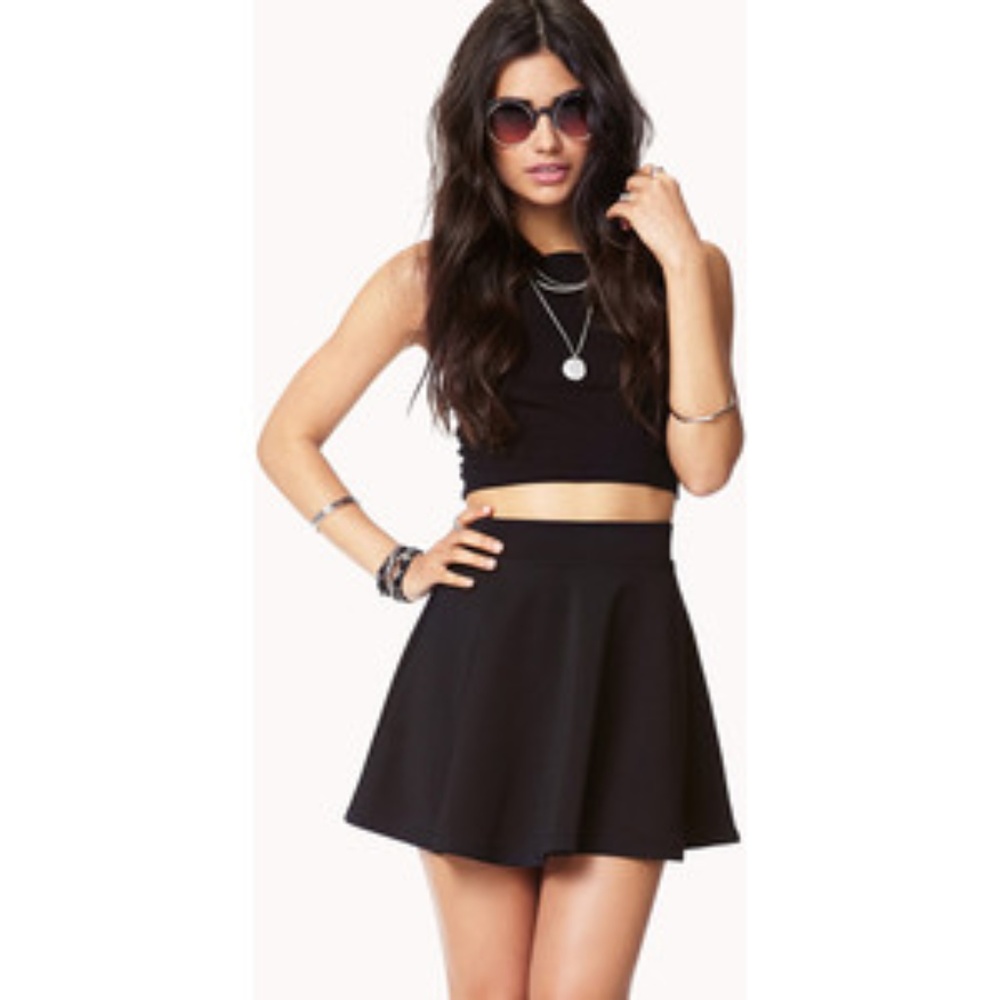 Black skater skirt